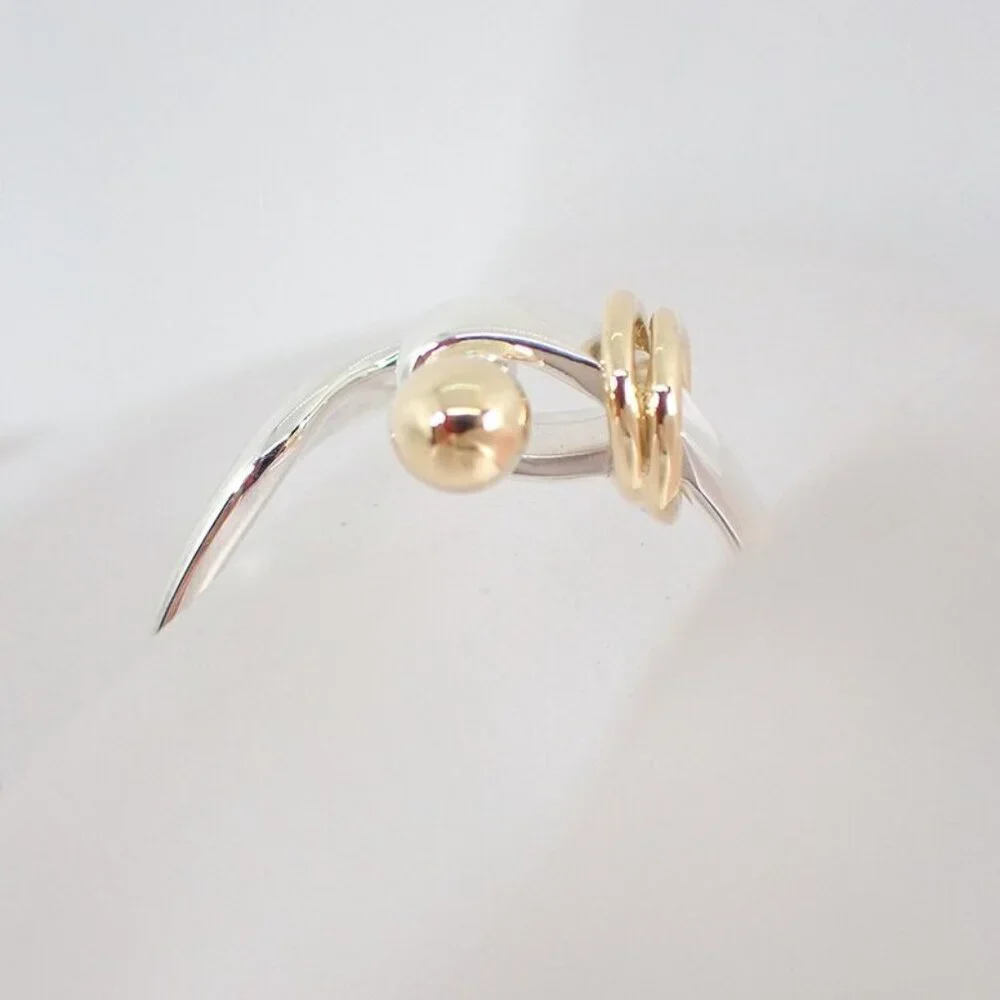 Tiffany & Co. 925 750 Hook Eye Ring - Picture 6 of 12